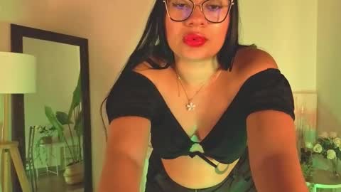 scarlet__15 online show from 03/21/26, 09:47