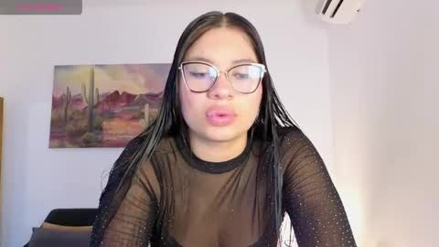scarlet__15 online show from 04/25/26, 12:08