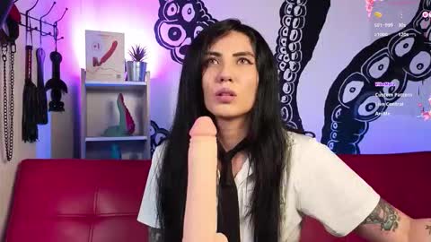 Snapshot of scarlet__perverted chatting on 02/22/26, 08:13 Explicit Content online show from 02/22/26, 08:13