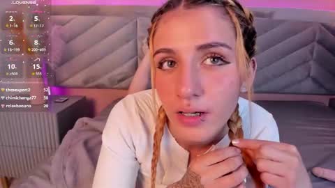 Snapshot of scarlet__rossi chatting on 07/07/26, 06:47 scarlet__rossi online show from 07/07/26, 06:47