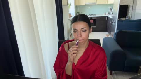 Snapshot of scarlet_daisy_ chatting on 05/04/26, 07:04 Sophie online show from 05/04/26, 07:04