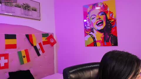 scarlet_hans online show from 06/24/26, 11:31