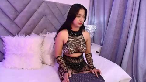 scarlet_queen7 online show from 05/04/26, 06:37