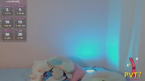 Snapshot of scarlet_rose__ chatting on 09/19/25, 04:03 Scarlet online show from 09/19/25, 04:03