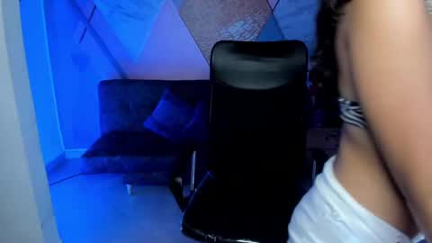 Snapshot of scarlet_villamizar chatting on 03/11/25, 03:26 SCARLET online show from 03/11/25, 03:26