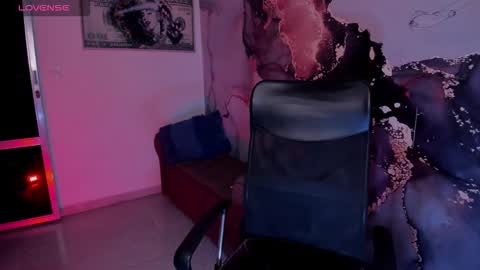 Snapshot of scarlet_villamizar chatting on 11/30/25, 03:54 SCARLET online show from 11/30/25, 03:54