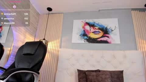 Scarlet online show from 09/30/25, 09:20