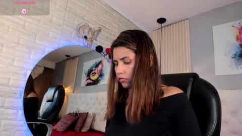 Scarlet online show from 10/18/25, 05:35