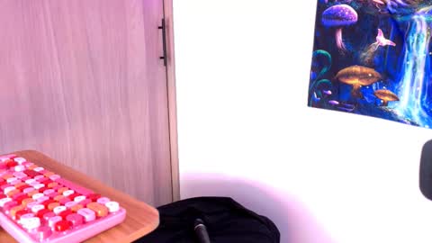 Snapshot of scarletblaze_ chatting on 11/06/25, 03:46 Scarlet online show from 11/06/25, 03:46