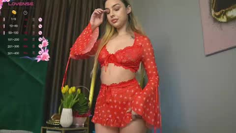 Scarlet online show from 03/03/25, 10:42