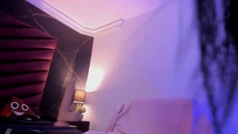 Scarlet Dayana online show from 09/19/25, 07:58