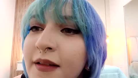 Snapshot of scarletgodd chatting on 11/18/25, 05:06 Scarlet online show from 11/18/25, 05:06