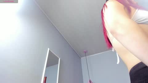 Scarlet  online show from 01/15/25, 05:19