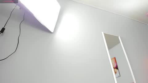 Scarlet  online show from 02/17/25, 04:20