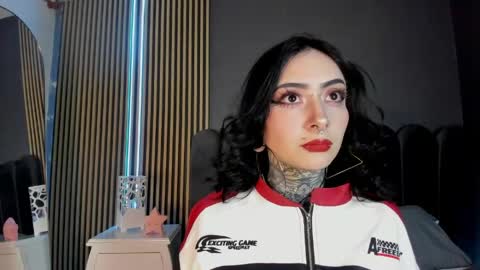 Snapshot of scarleth_fg_ chatting on 04/27/26, 11:14 Scarleth online show from 04/27/26, 11:14