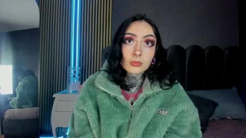 Snapshot of scarleth_fg_ chatting on 04/28/26, 11:32 Scarleth online show from 04/28/26, 11:32
