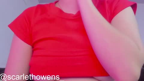 Snapshot of scarleth_owens1 chatting on 05/13/26, 05:16 online show from 05/13/26, 05:16