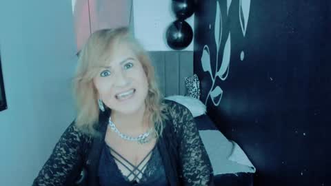 Snapshot of scarlethoot_ chatting on 12/07/24, 03:08 S C A R L E T online show from 12/07/24, 03:08