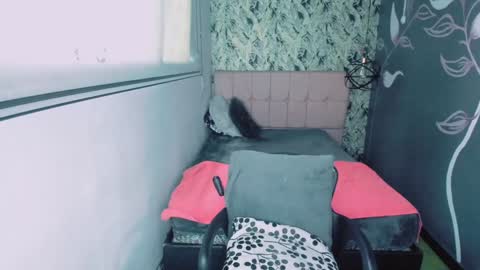 Snapshot of scarlethoot_ chatting on 01/15/25, 11:53 S C A R L E T online show from 01/15/25, 11:53