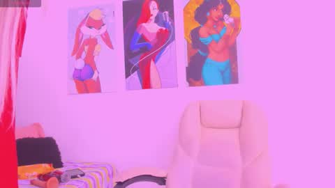 Snapshot of scarletliz chatting on 11/11/25, 12:27 Scarletliz online show from 11/11/25, 12:27