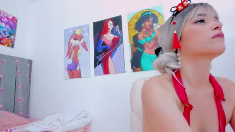 Snapshot of scarletliz chatting on 12/05/25, 07:43 Scarletliz online show from 12/05/25, 07:43