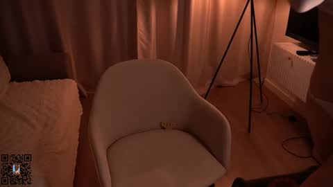 Snapshot of scarletmore chatting on 12/27/24, 02:14 Scarlet online show from 12/27/24, 02:14