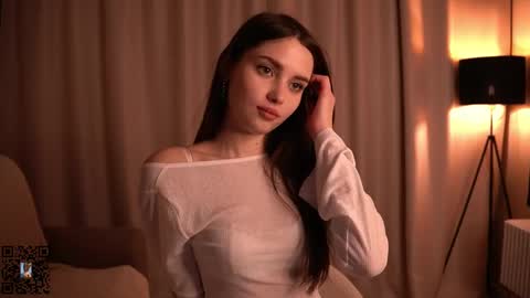 Snapshot of scarletmore chatting on 01/15/25, 09:20 Scarlet online show from 01/15/25, 09:20