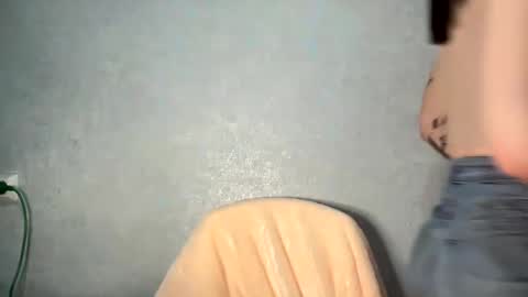 scarletpetal online show from 02/22/25, 11:13