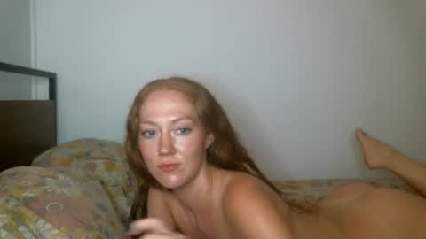 Snapshot of scarletsatine chatting on 02/18/25, 01:00 Scarlet Satine online show from 02/18/25, 01:00