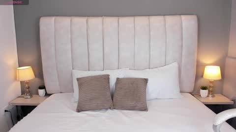 Scarlet online show from 09/13/25, 05:07