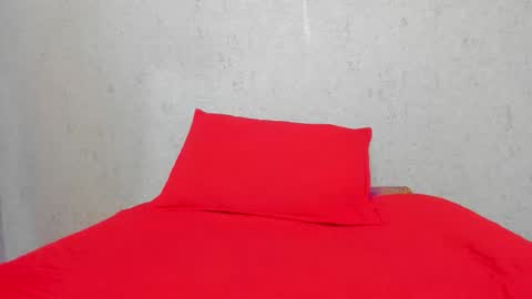 Scarlett 3 online show from 10/17/25, 03:10