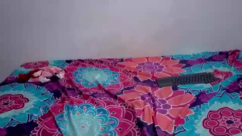 Snapshot of scarlett__cherry_ chatting on 06/11/26, 12:32 Scarlett online show from 06/11/26, 12:32