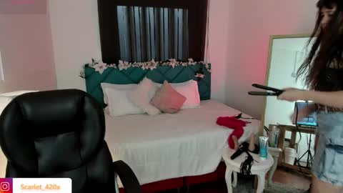 Scarlett online show from 05/20/26, 10:54