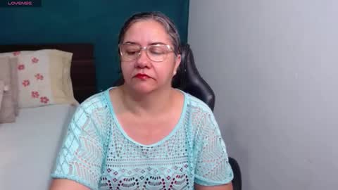 Snapshot of scarlett_duboi1 chatting on 02/22/26, 01:29 Scarlett online show from 02/22/26, 01:29