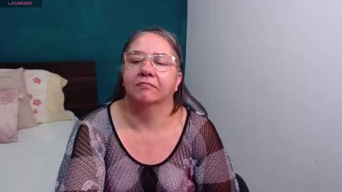 Snapshot of scarlett_duboi1 chatting on 03/06/26, 01:02 Scarlett online show from 03/06/26, 01:02