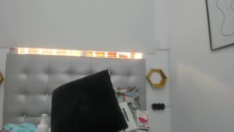 scarlett_fox20 online show from 01/23/25, 06:03