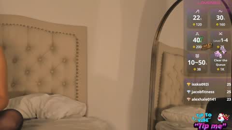 Snapshot of scarlett_grand chatting on 12/23/24, 03:29 Scarlett Grand online show from 12/23/24, 03:29