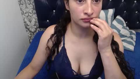 Snapshot of scarlett_keaton chatting on 03/18/26, 06:49 scarlett_keaton online show from 03/18/26, 06:49