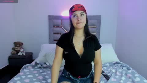 scarlett_rose11 online show from 04/28/26, 05:18