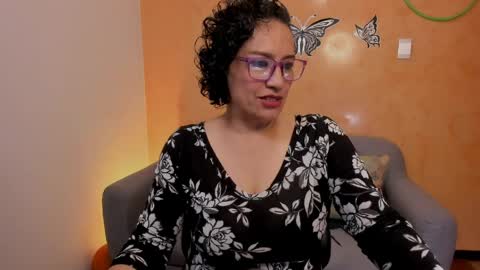 Snapshot of scarlett_sax chatting on 04/08/26, 09:15 Scarlett sax online show from 04/08/26, 09:15