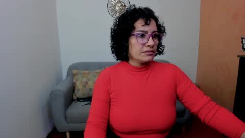 Snapshot of scarlett_sax chatting on 04/28/26, 10:59 Scarlett sax online show from 04/28/26, 10:59