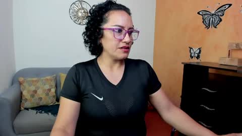Snapshot of scarlett_sax chatting on 05/06/26, 10:26 Scarlett sax online show from 05/06/26, 10:26