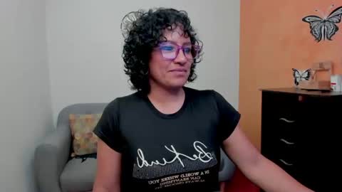 Scarlett sax online show from 06/24/26, 08:41