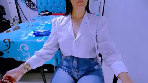 Snapshot of scarlett_sex2 chatting on 03/10/26, 04:12 scarlet online show from 03/10/26, 04:12