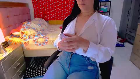 Snapshot of scarlett_sex2 chatting on 04/12/26, 05:12 scarlet online show from 04/12/26, 05:12
