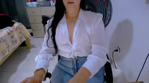 Snapshot of scarlett_sex2 chatting on 07/06/26, 07:16 scarlet online show from 07/06/26, 07:16