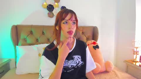 Snapshot of scarlett_smith_3 chatting on 06/18/26, 02:45 scarlett smith 3 online show from 06/18/26, 02:45