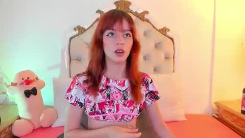 Snapshot of scarlett_smith_3 chatting on 06/25/26, 01:49 scarlett smith 3 online show from 06/25/26, 01:49