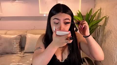 Scarlett online show from 12/17/25, 12:44