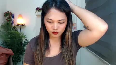 Snapshot of scarlett_sofia69 chatting on 02/20/26, 07:43 online show from 02/20/26, 07:43